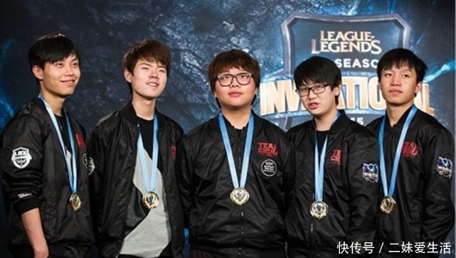 两人一组 两人一组