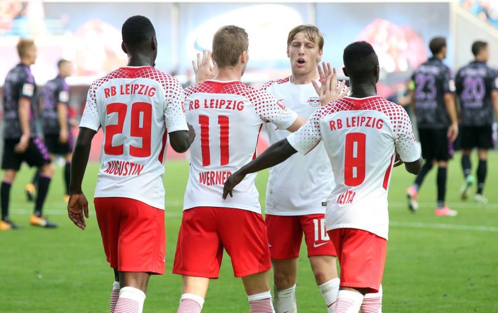 [NBA]卡鲁索手感火热 三分线外手起刀落